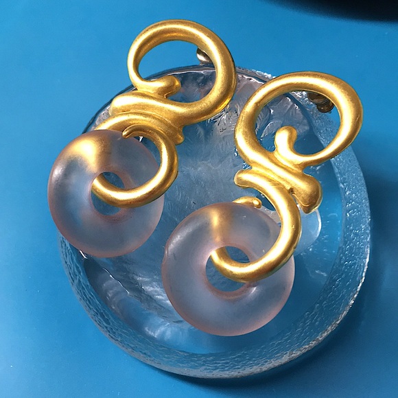 🖤Vtg RARE design earrings